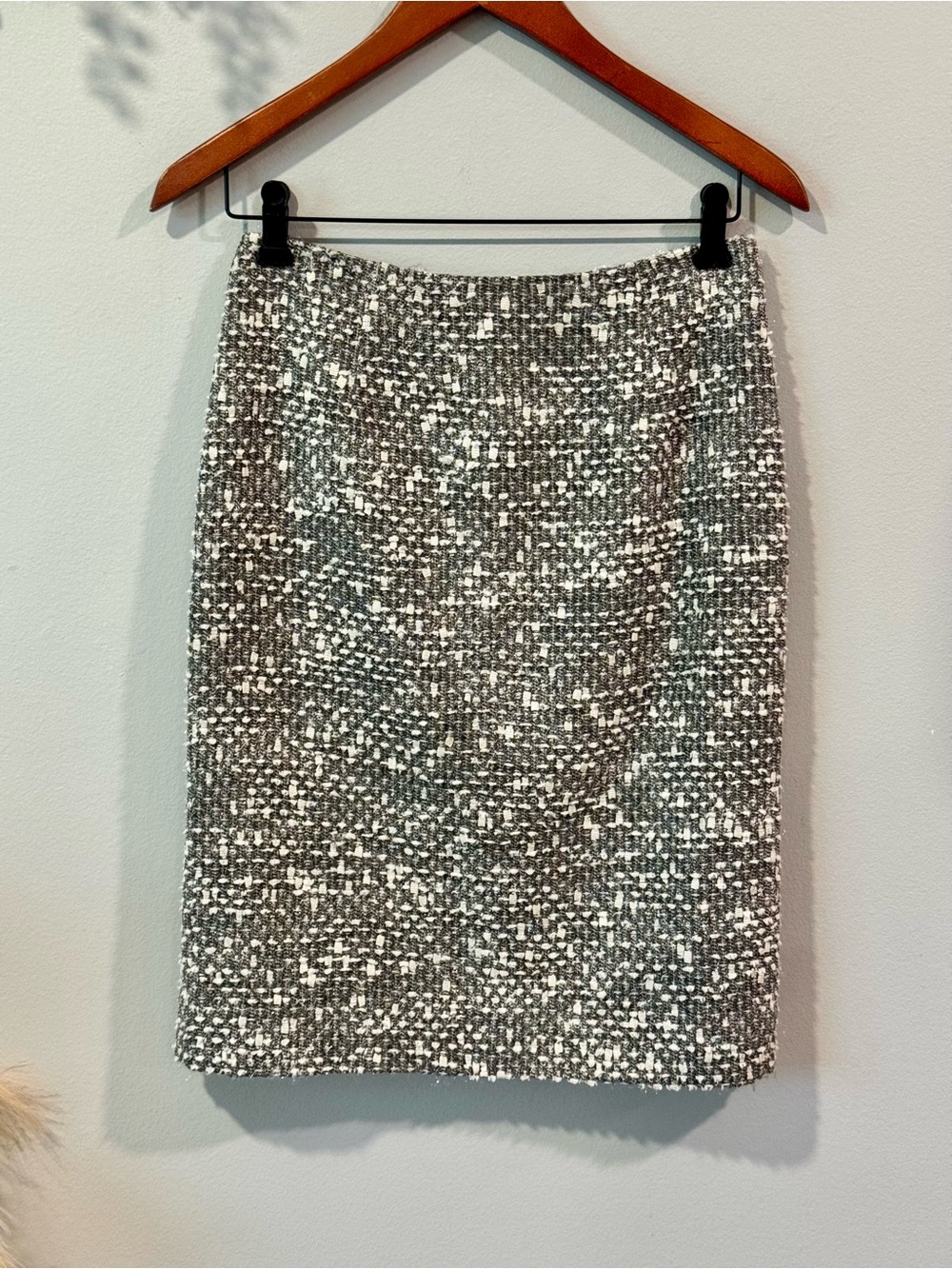 Worth Gray and White Tweed Pencil Skirt Sz 0